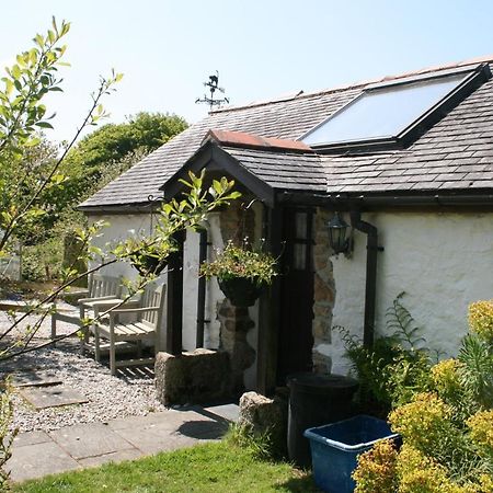 Cosy Barn On Rural Smallholding With Alpacas, Goats & Pigs Stithians エクステリア 写真